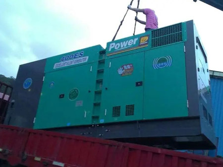 白云柴油发电机组转速不稳定时，如何对发动机进行维护？