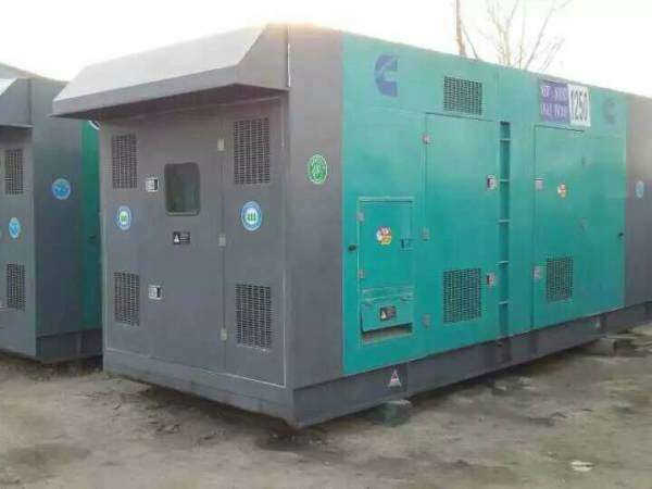 白云合同中关于工期延误的责任如何界定和处理？